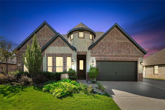 462 Wintergreen Drive, Waxahachie, TX 75165