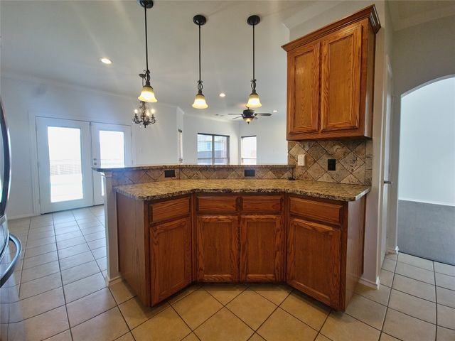 6468 Regina Drive, Fort Worth, TX 76131