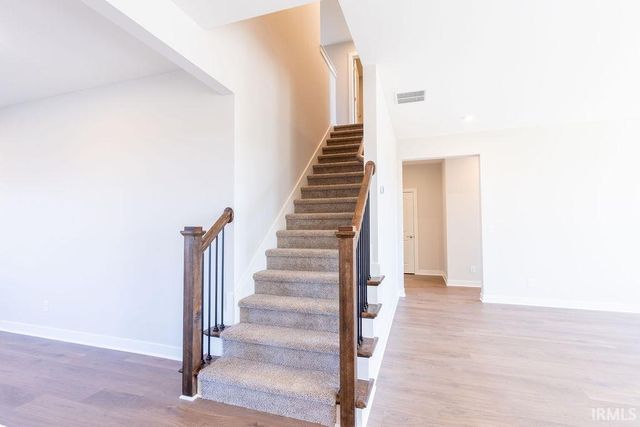 5183 Jackson Drive, Newburgh, IN 47630