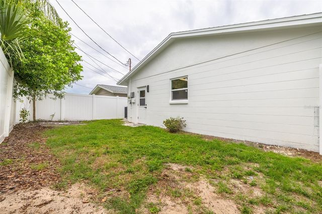 2070 55TH STREET N, St Petersburg, FL 33710