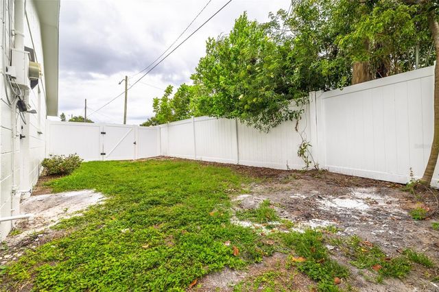 2070 55TH STREET N, St Petersburg, FL 33710