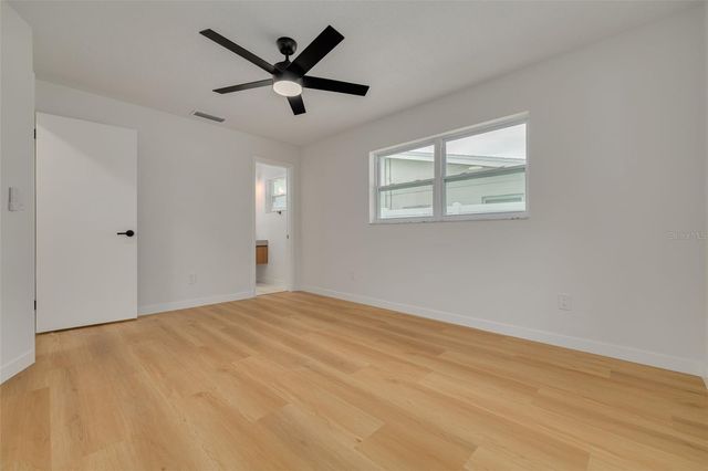 2070 55TH STREET N, St Petersburg, FL 33710