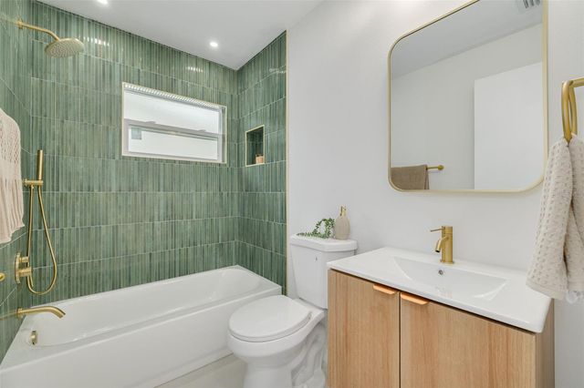 2070 55TH STREET N, St Petersburg, FL 33710