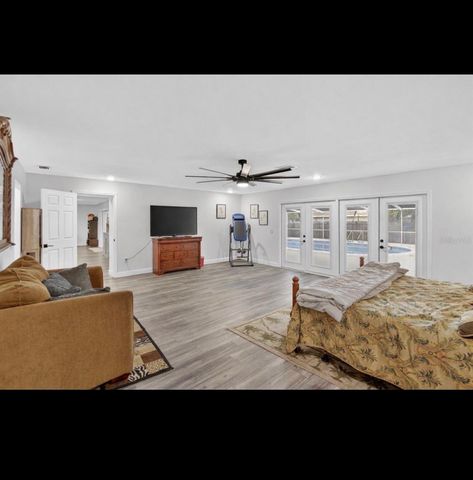 723 W PINEDALE DRIVE, Plant City, FL 33563