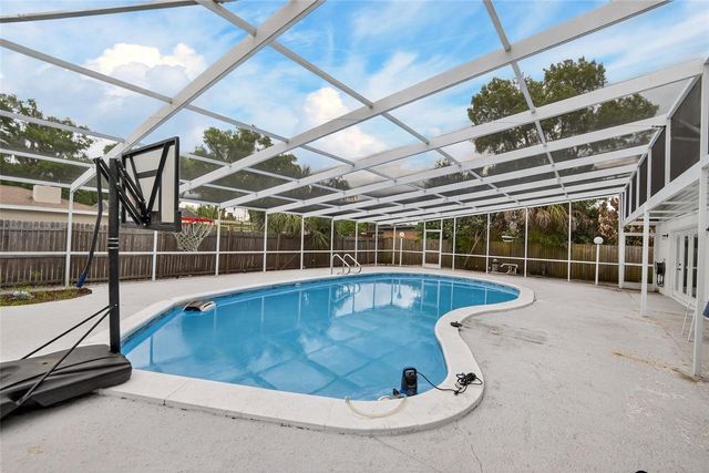 723 W PINEDALE DRIVE, Plant City, FL 33563