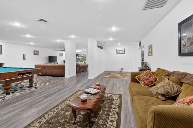 723 W PINEDALE DRIVE, Plant City, FL 33563