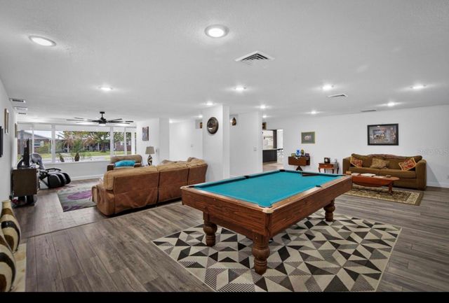 723 W PINEDALE DRIVE, Plant City, FL 33563