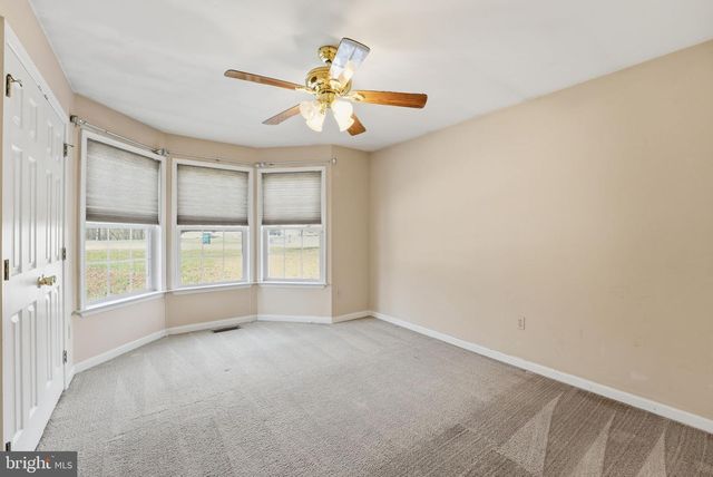 6870 HAWKINS GATE RD, La Plata, MD 20646