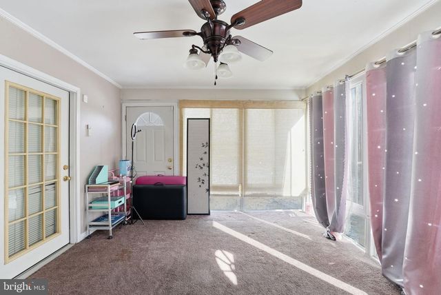 6870 HAWKINS GATE RD, La Plata, MD 20646