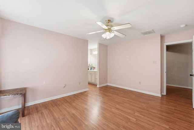 6870 HAWKINS GATE RD, La Plata, MD 20646