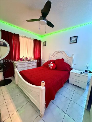 270 NW 71st Ave 4, Miami, FL 33126