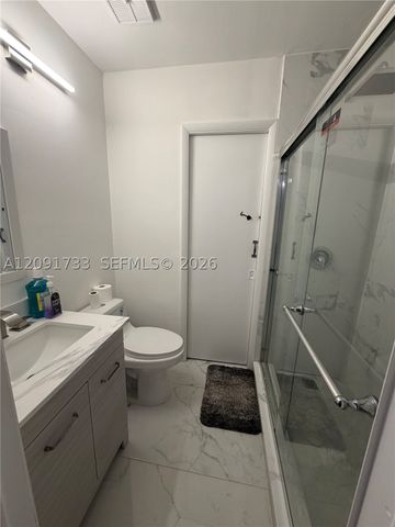 270 NW 71st Ave 4, Miami, FL 33126