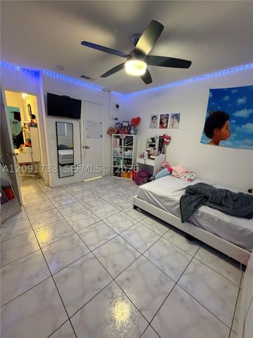 270 NW 71st Ave 4, Miami, FL 33126