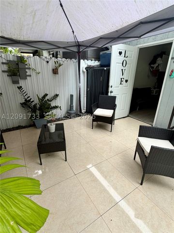 270 NW 71st Ave 4, Miami, FL 33126