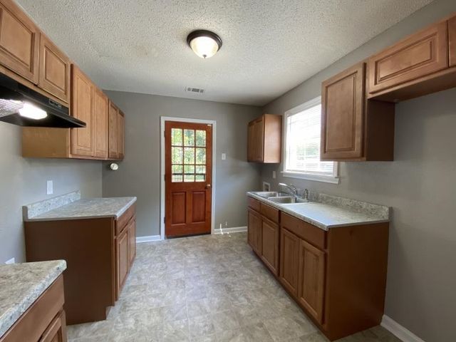 2119 PENDLETON ST, Memphis, TN 38114