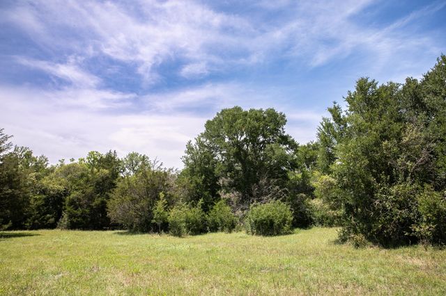5427 Mustang Road, Brenham, TX 77833