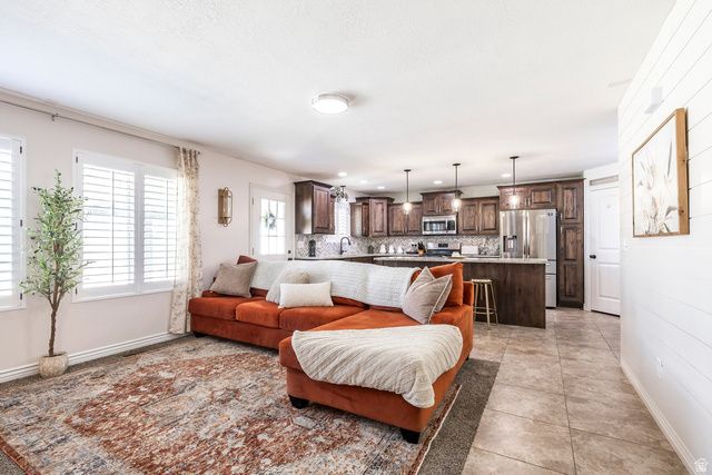 1156 S 1325 W, Clearfield, UT 84015