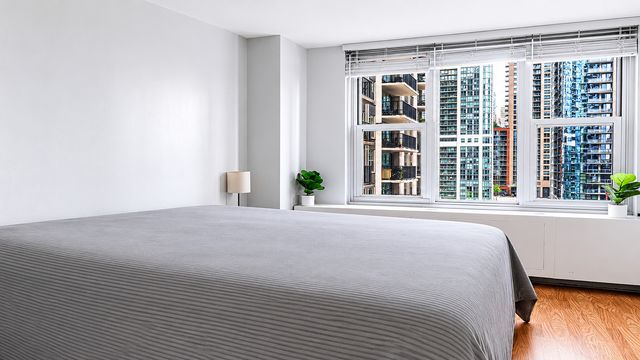 400 E Randolph Street 1104, Chicago, IL 60601