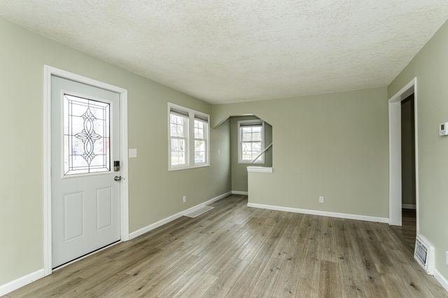 1016 6th Avenue NW, Rochester, MN 55901