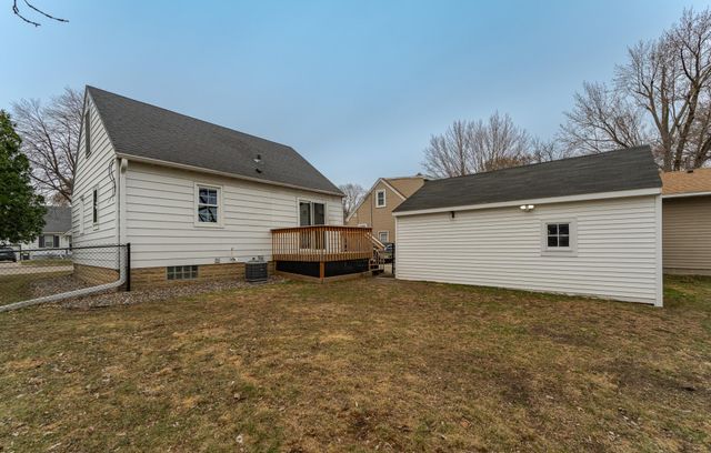 1016 6th Avenue NW, Rochester, MN 55901