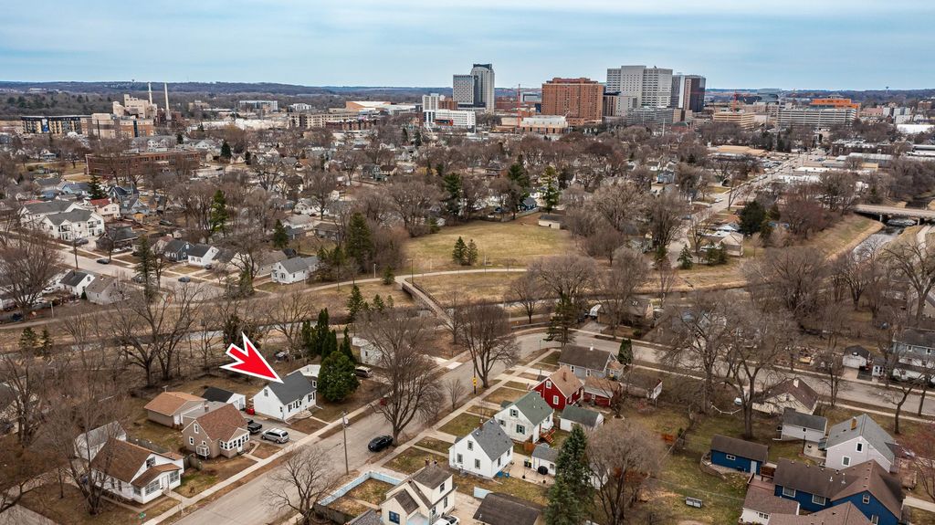 1016 6th Avenue NW, Rochester, MN 55901