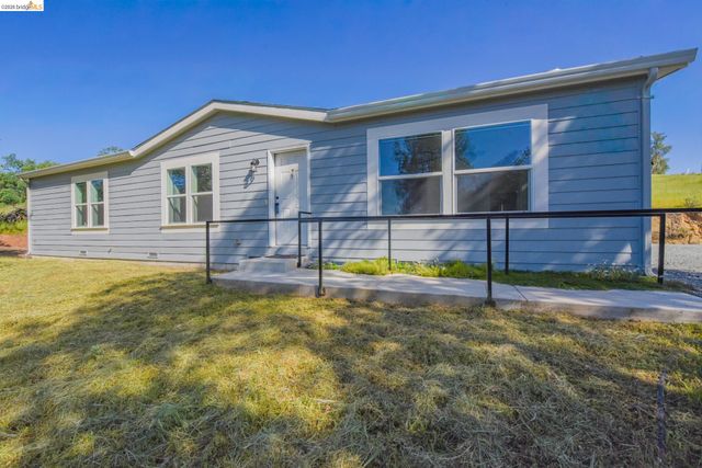 16800 Amy Drive, Sonora, CA 95370