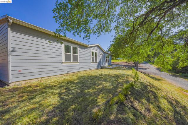 16800 Amy Drive, Sonora, CA 95370