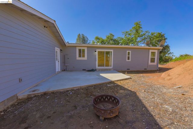 16800 Amy Drive, Sonora, CA 95370