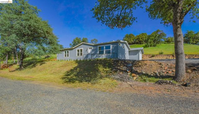 16800 Amy Drive, Sonora, CA 95370