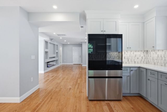 16 Old Cambridge Turnpike, Lincoln, MA 01773