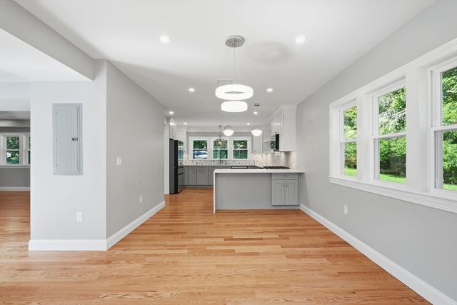 16 Old Cambridge Turnpike, Lincoln, MA 01773