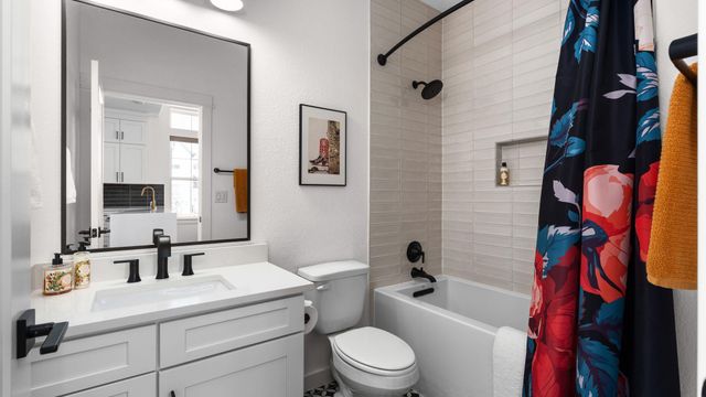 2913 Chennault ST, Austin, TX 78723