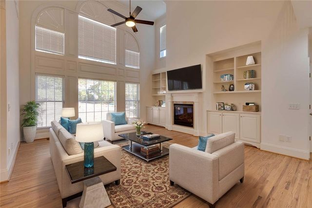 516 Foxcroft Road, Greenville, SC 29615