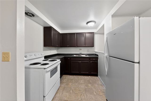 6119 Corsica Drive, Huber Heights, OH 45424