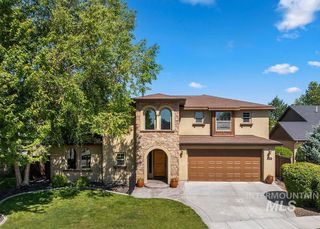 268 S Streamleaf Ave, Star, ID 83669