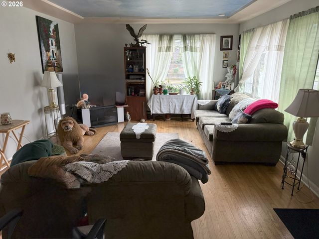 7106 N HODGE Ave, Portland, OR 97203