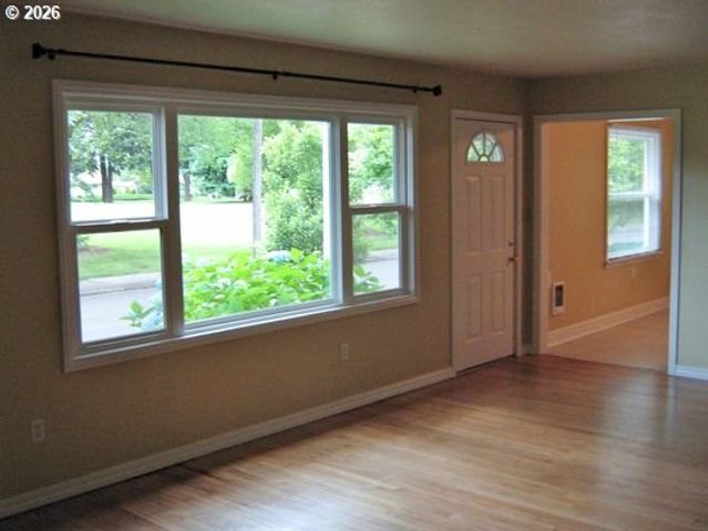 7106 N HODGE Ave, Portland, OR 97203