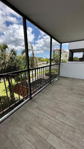 4174 Inverrary Drive 311, Lauderhill, FL 33319