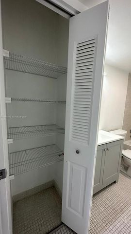 4174 Inverrary Drive 311, Lauderhill, FL 33319