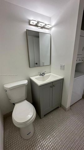 4174 Inverrary Drive 311, Lauderhill, FL 33319