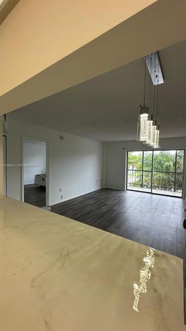 4174 Inverrary Drive 311, Lauderhill, FL 33319