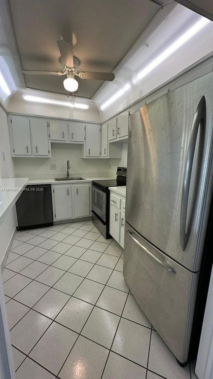 4174 Inverrary Drive 311, Lauderhill, FL 33319