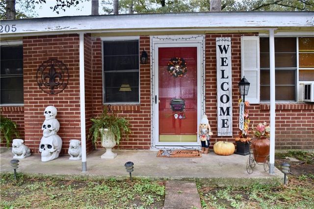 205 NALLEY Drive, Pineville, LA 71360