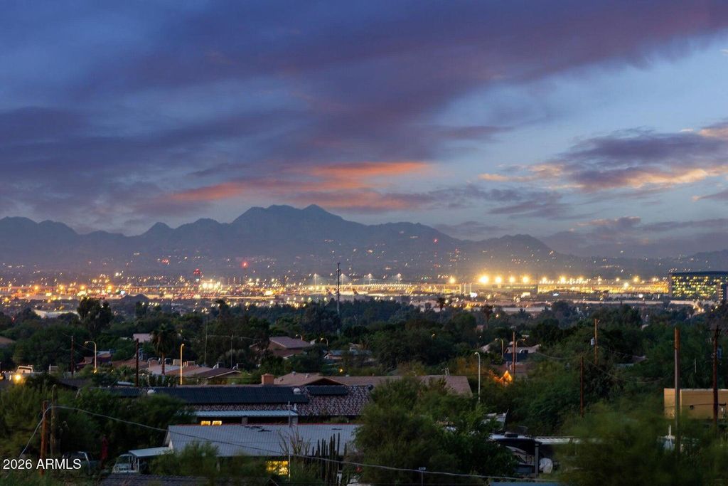 2515 E VALLEY VIEW Drive -, Phoenix, AZ 85042 — photo 3