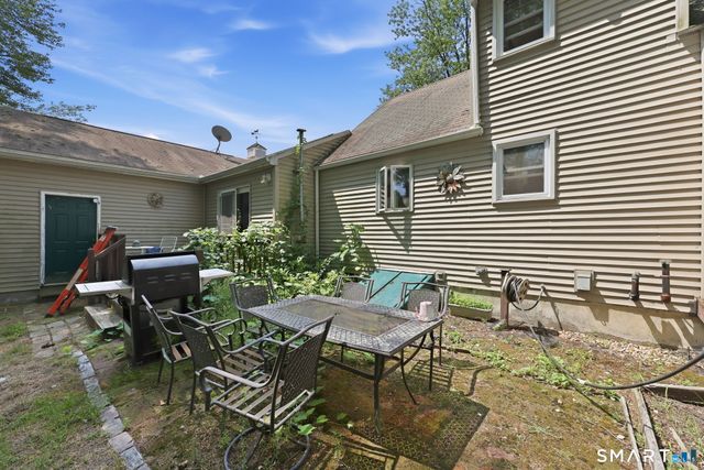 93 Steele Road, Enfield, CT 06082