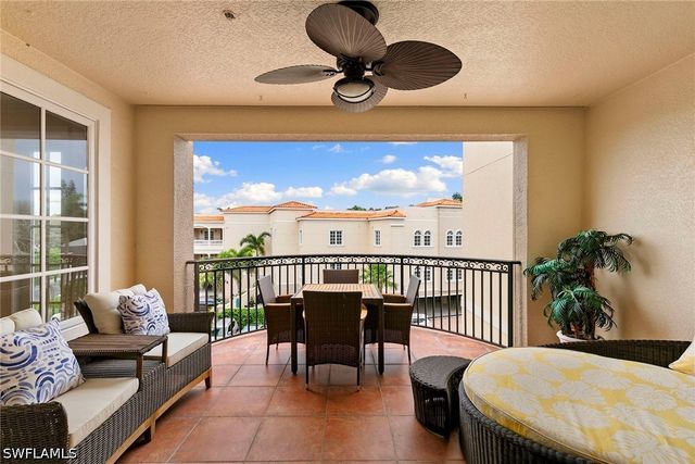 600 5th AVE S A-211, Naples, FL 34102