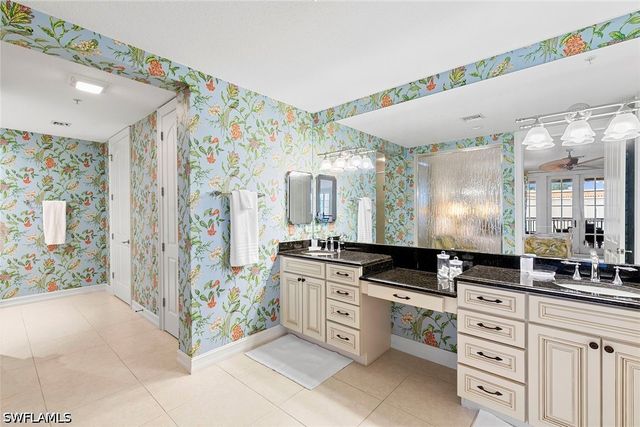 600 5th AVE S A-211, Naples, FL 34102