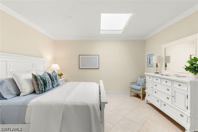 600 5th AVE S A-211, Naples, FL 34102