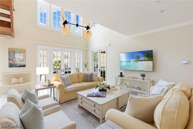 600 5th AVE S A-211, Naples, FL 34102