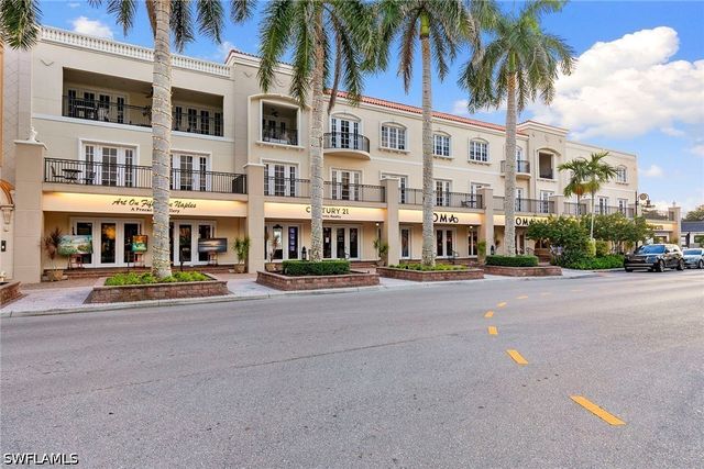 600 5th AVE S A-211, Naples, FL 34102